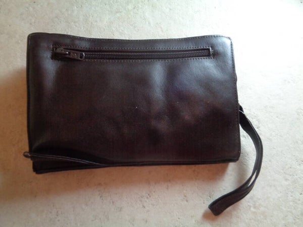 S2222 : Pochette cuir 60's