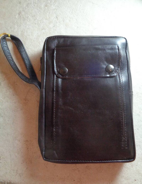 S2217 : Pochette cuir noir 60's