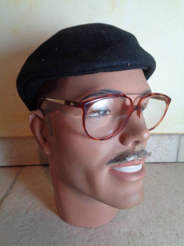 A4235 : Lunettes Lacoste