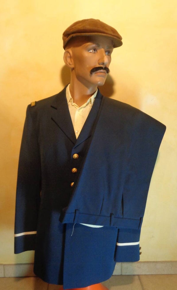 V134 : Ensemble d'officier T.L