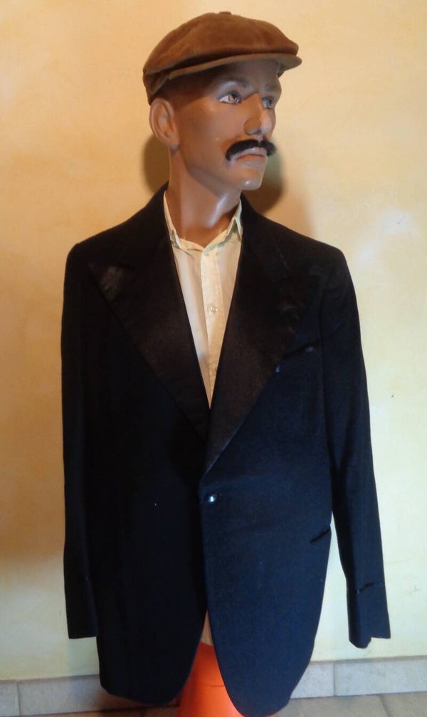 H115 : Veste smoking 1900 T.L