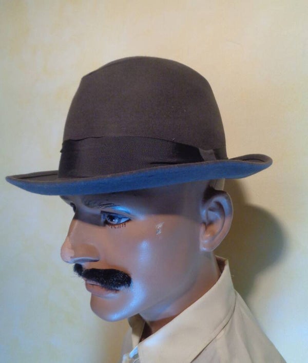 A708 : Chapeau Mossant gris