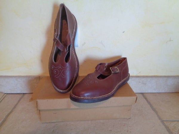 C850 : Sandales 40's P.39