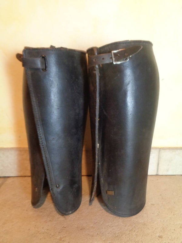 A3940 : Guêtres cuir 1900