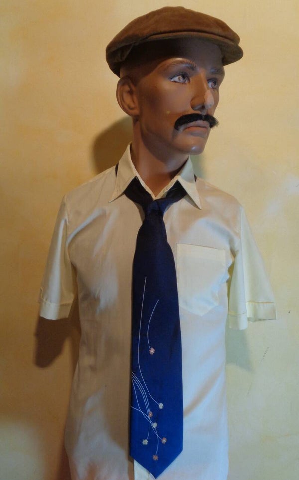 A1446 : Cravate soie fleurs