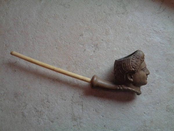 Cu1969 : Pipe femme élégante 19ème