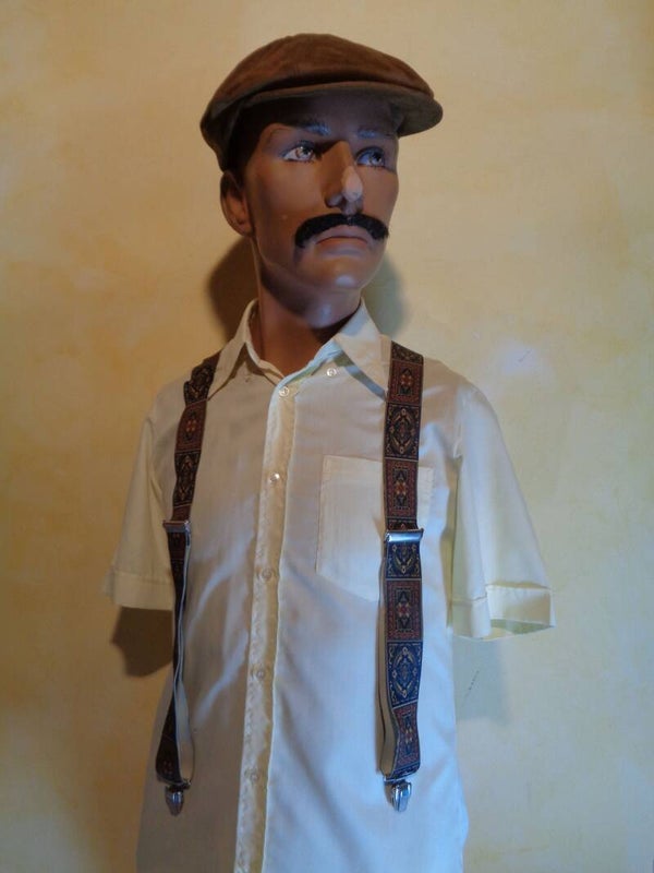 A3641 : Bretelles baroques