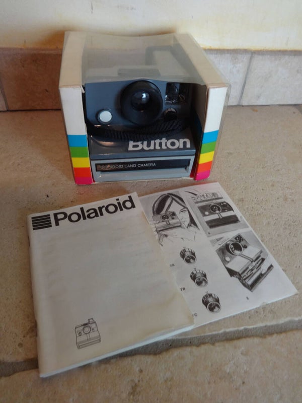 Cu662 : Polaroid The Button 80's