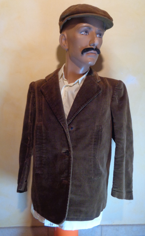 V317 : Veste velours marron T.S