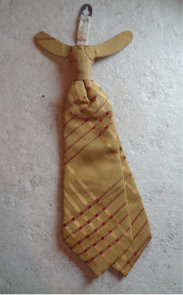 A3857 : Cravate de col 1900