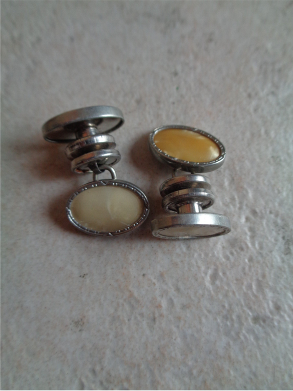 Bi2191 : Boutons de manchette nacrés