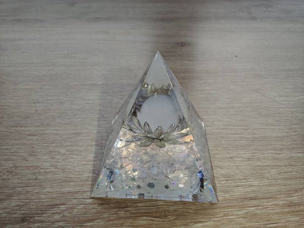 Pyramide orgonoite