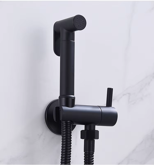 Luxe RVS Bidet Doucheset Mat Zwart – Complete 5-in-1 Set – Handdouche Bidet / Hand Shower – Geïntegreerde Houder (Zonder Boren) – Explosieveilige Spiraalslang – G 1/2"