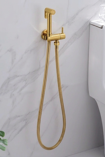 Luxe RVS Bidet Doucheset Goud – Complete 5-in-1 Set – Handdouche Bidet / Hand Shower – Geïntegreerde Houder (Zonder Boren) – Explosieveilige Spiraalslang – G 1/2"