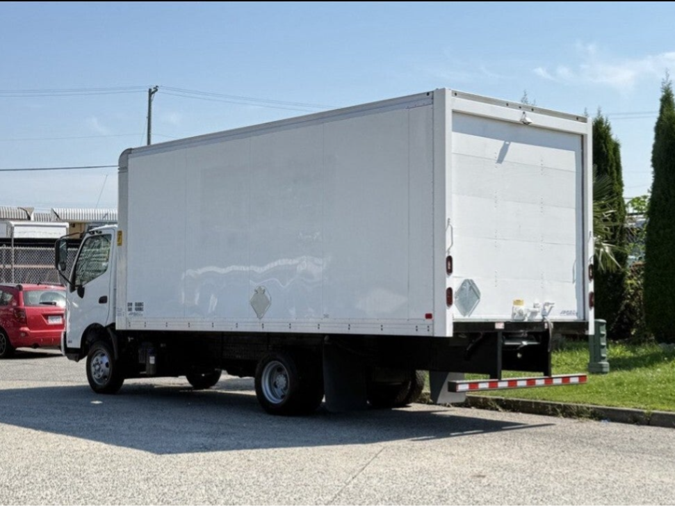 fully equipped truck clean and insured london, kitchener, waterloo, tillsonburg