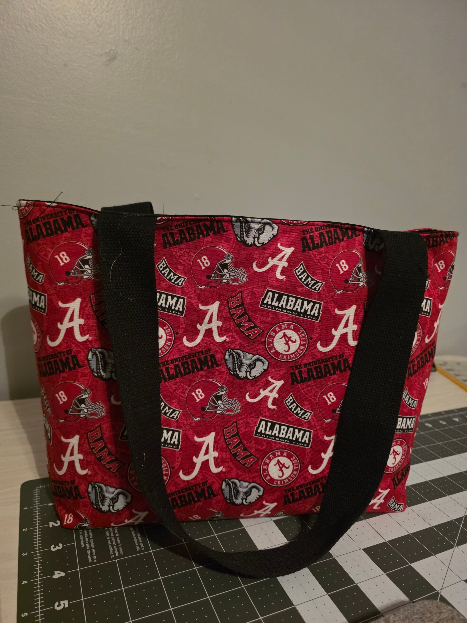 Medium Tote bag