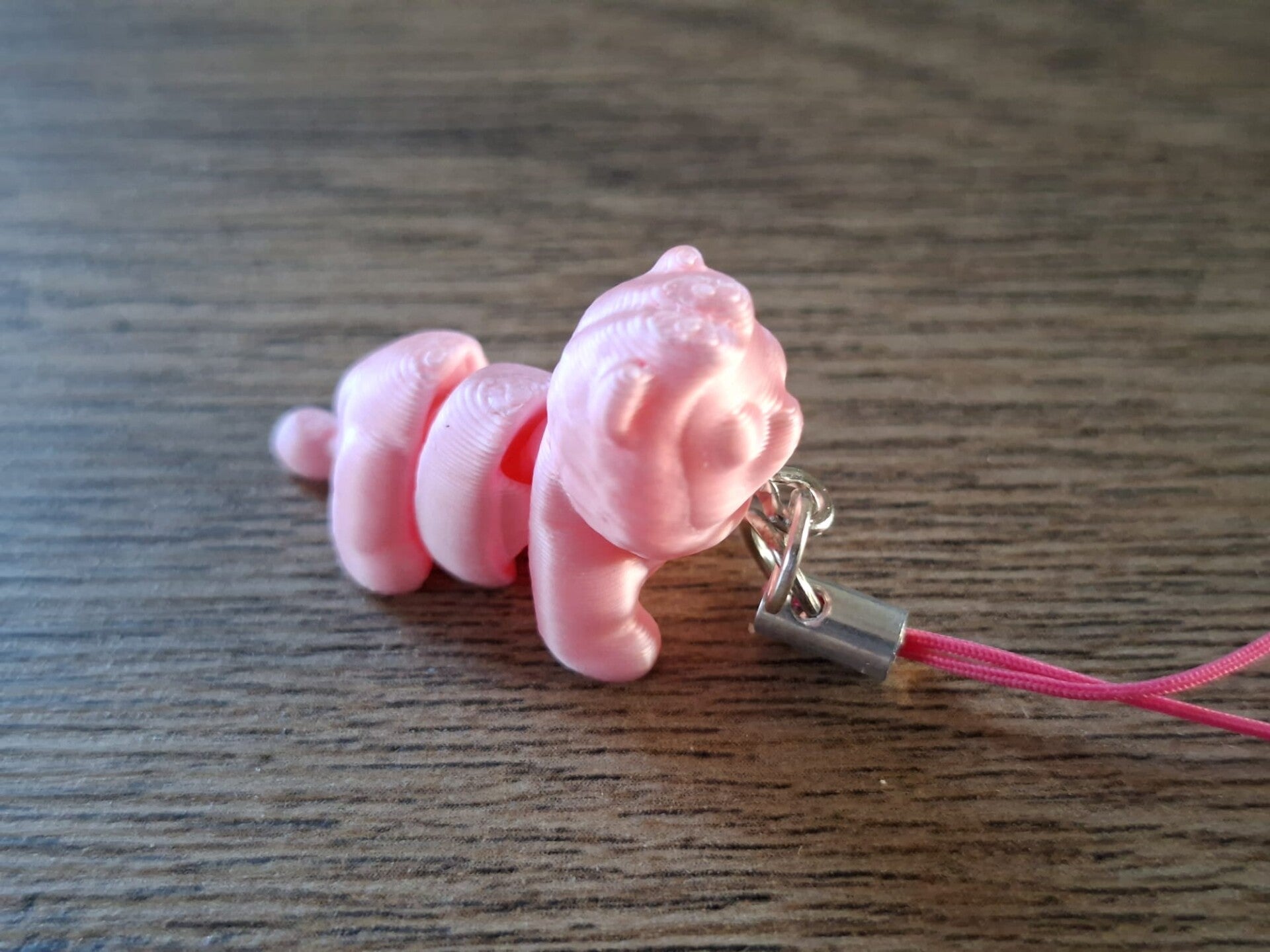 Telefoonhanger : 3D : Lichtroze Leeuw !!