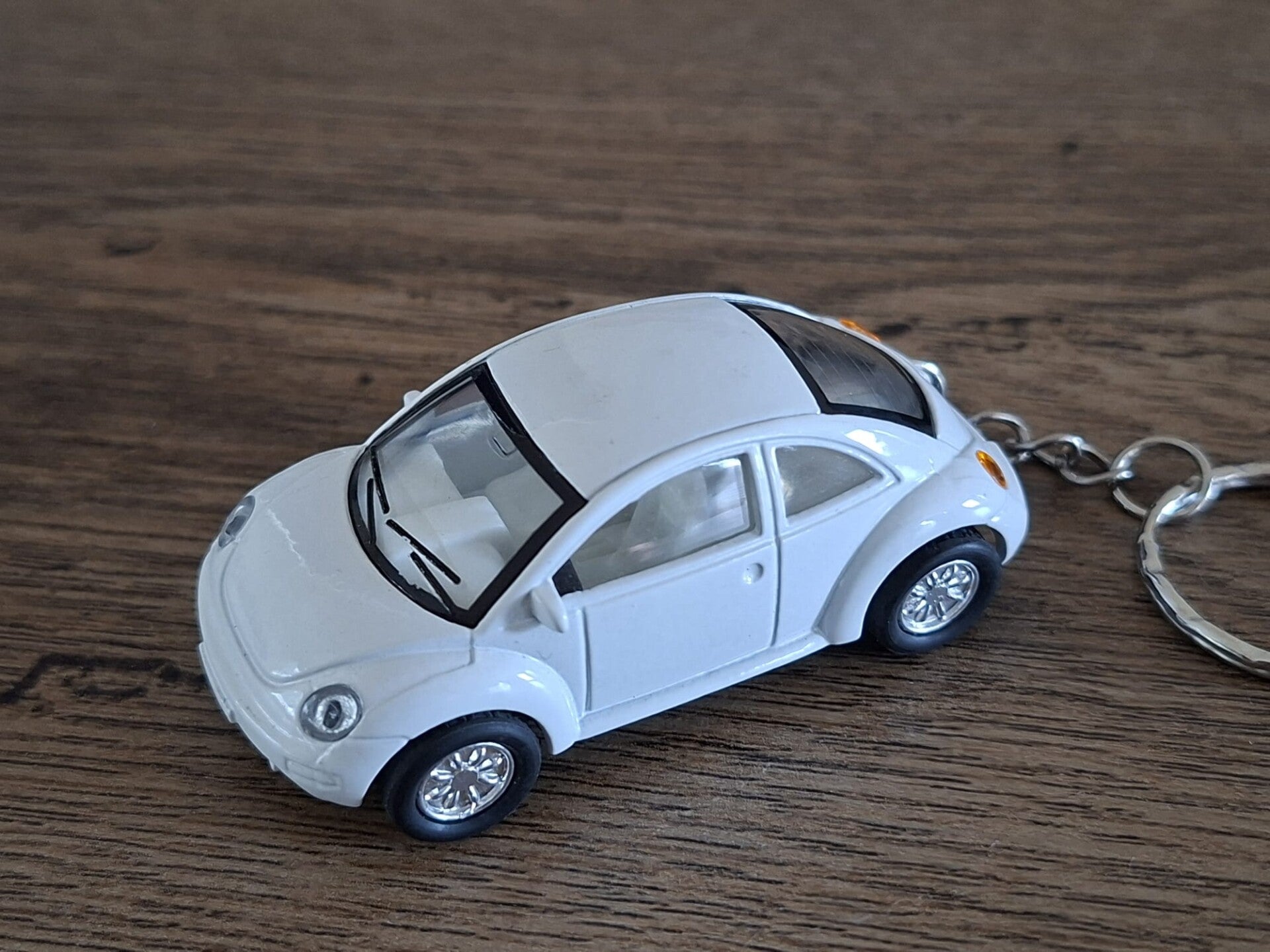 Sleutelhanger : Witte Volkswagen Beetle !!
