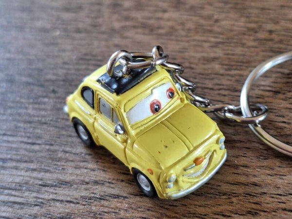 Sleutelhanger : Disney Pixar : Cars : Luigi !! 1