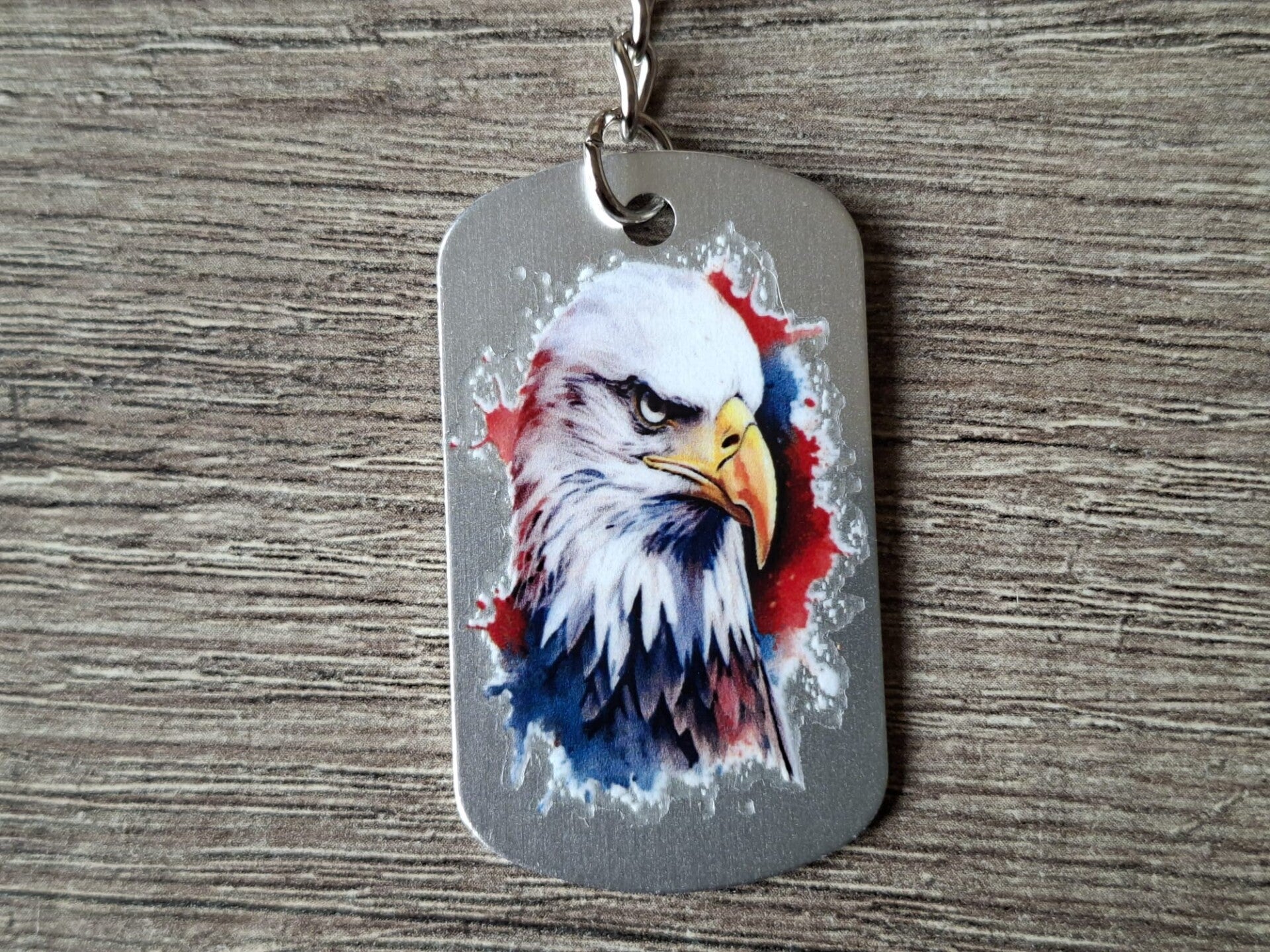 Sleutelhanger : Zilverkleurige Metalen Tag : Adelaar !! 2