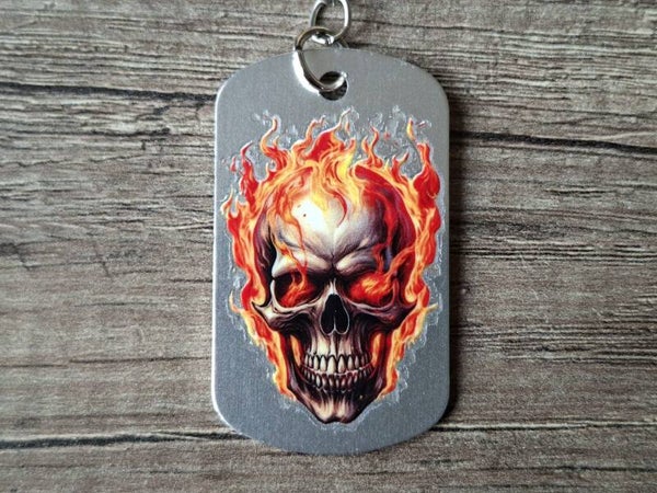 Sleutelhanger : Zilverkleurige Metalen Tag : Vuur Schedel !! 4