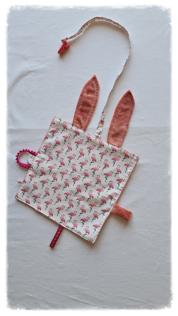 Doudou Lapin avec clips Attache