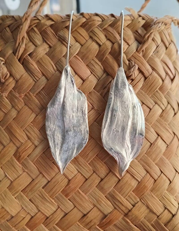 Kelp tassel earrings