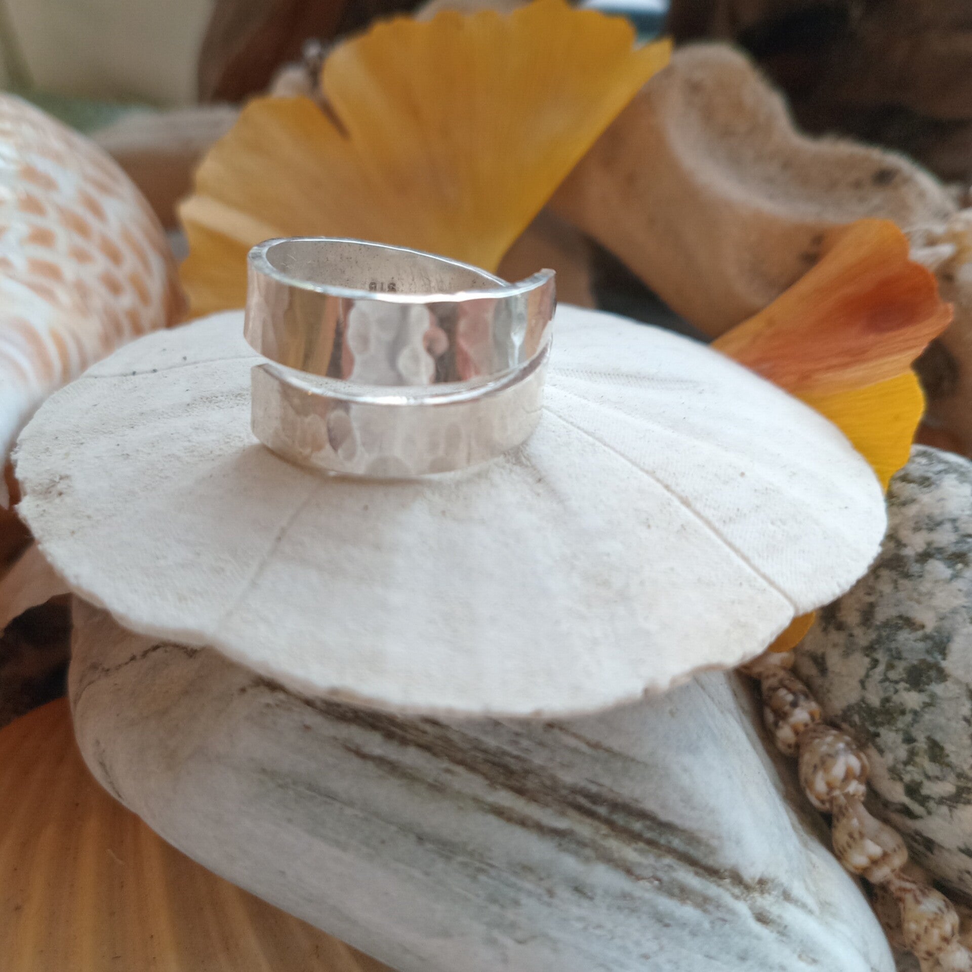 River stone ring - Overlapped