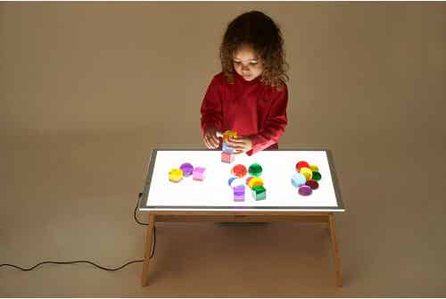 A2 Light Panel with Folding table