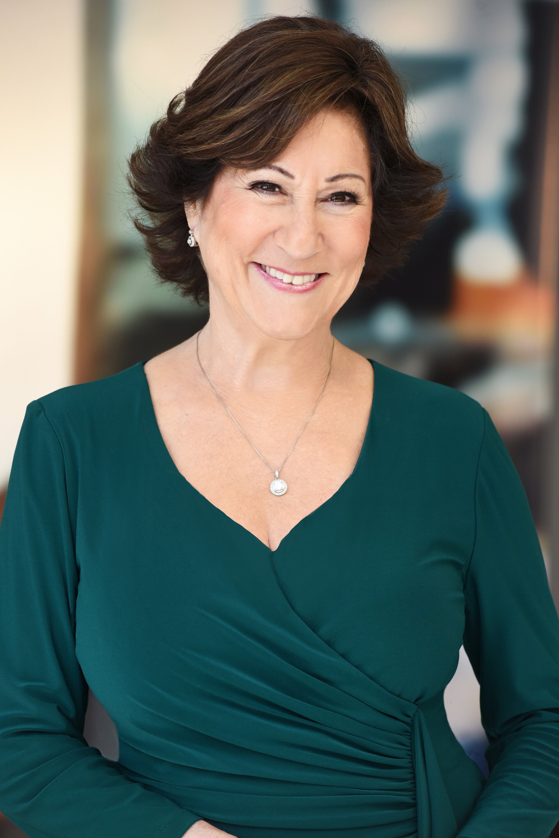 Shelley Whizin - Author and Resilience Expert helping people navigate life's sacred thresholds.