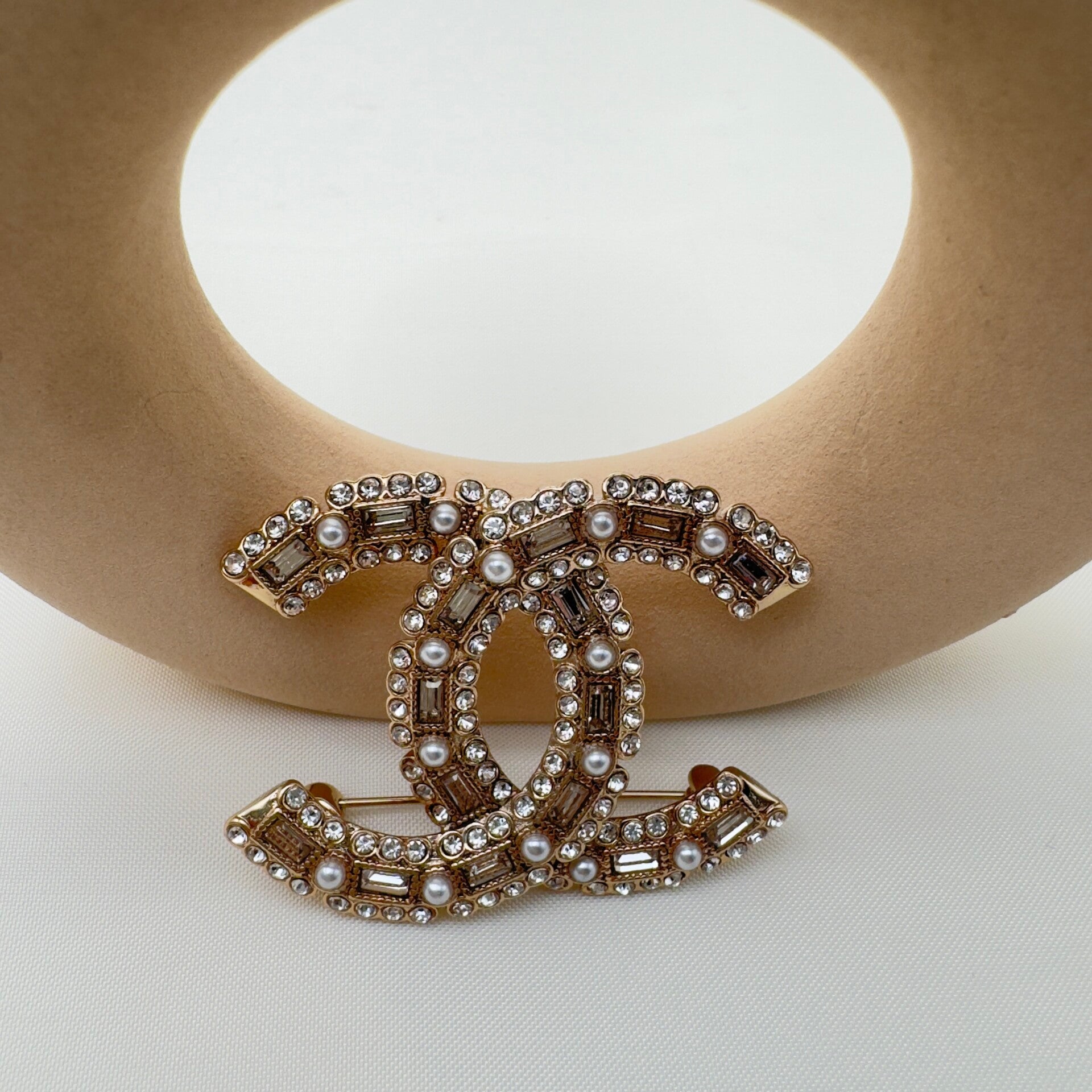 Spilla Lusso Cristalli & Perle CC