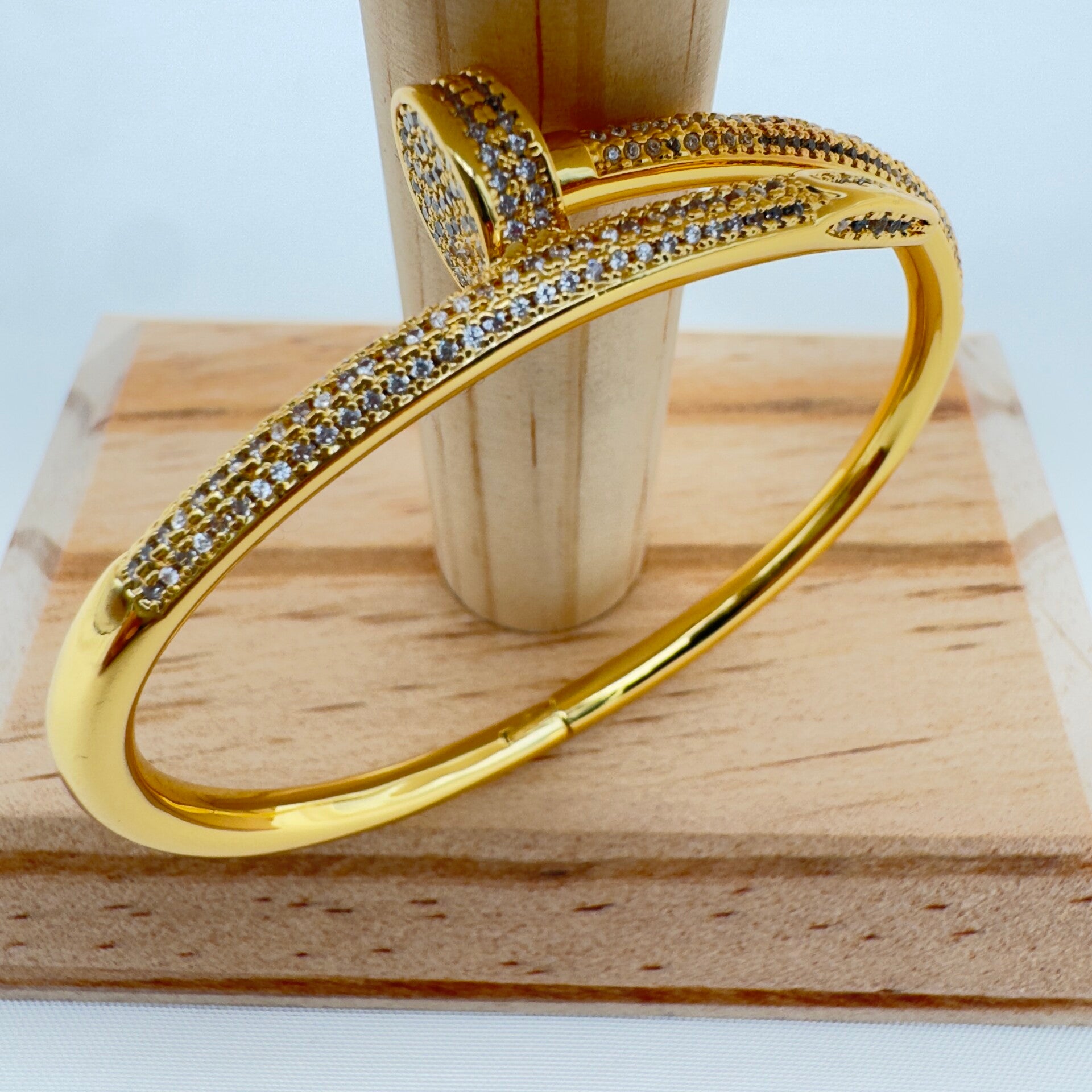 Bracciale Chiodo Zirconi