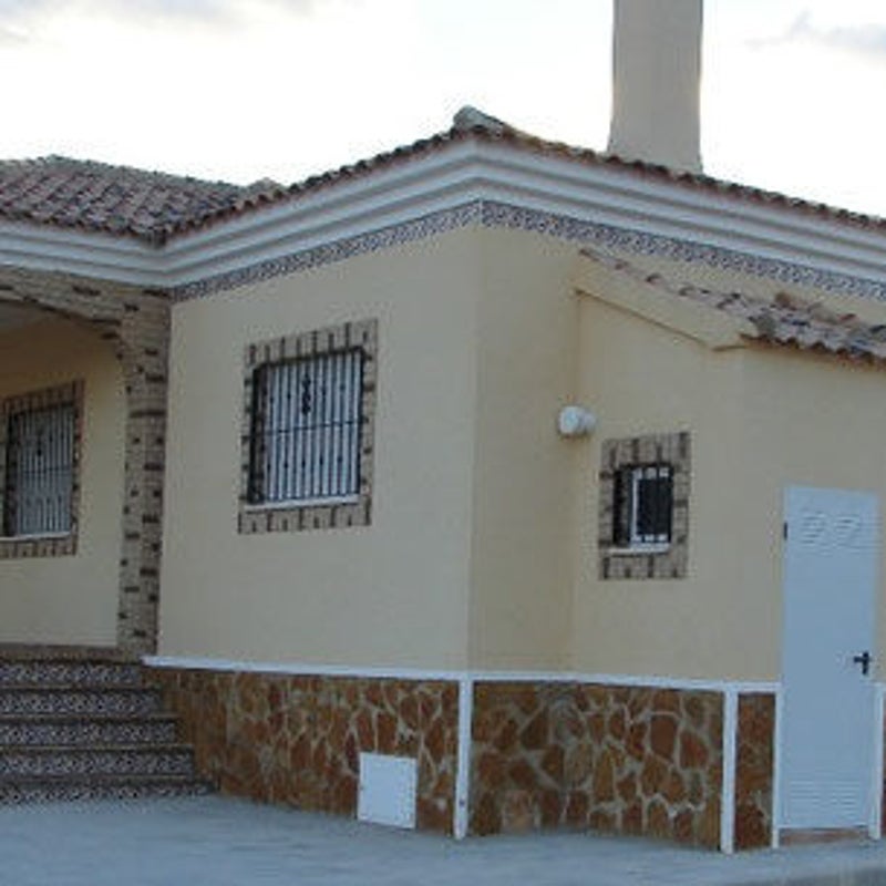 image2.jpg