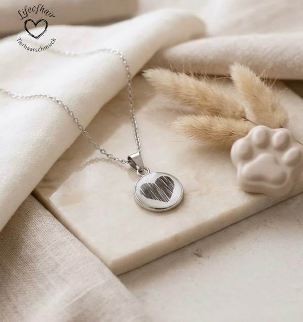 Halskette „Herzenskreis“