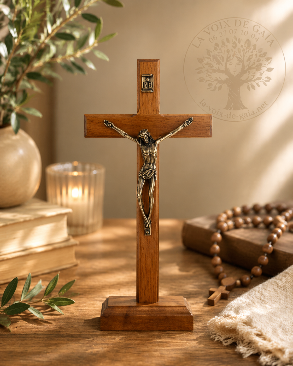 Crucifix en bois & Christ en métal