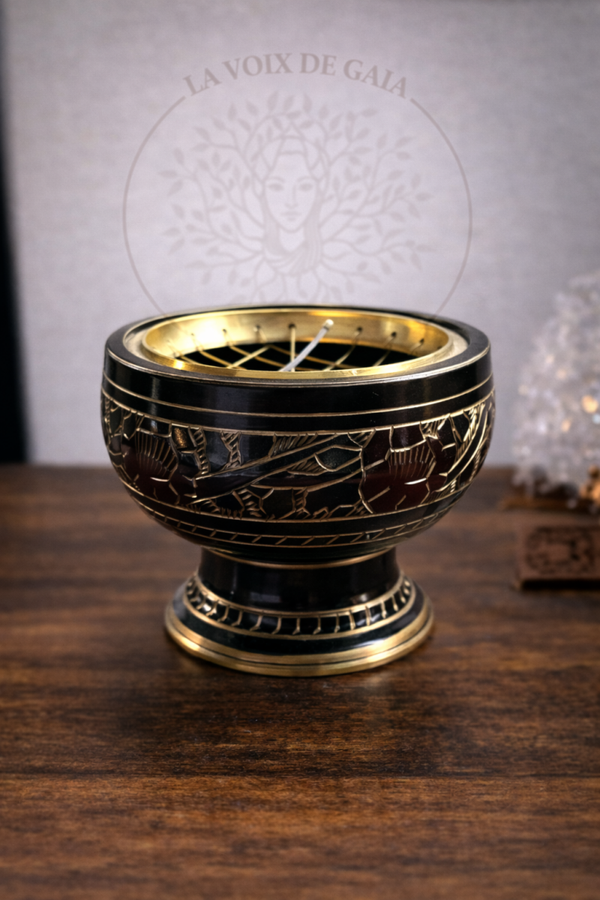 Brûle-Encens en Laiton Noir Ciselé avec Grille