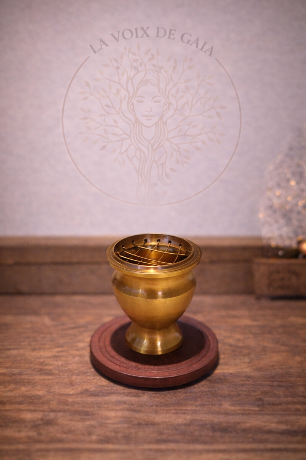 BRÛLE ENCENS EN LAITON PATINÉ