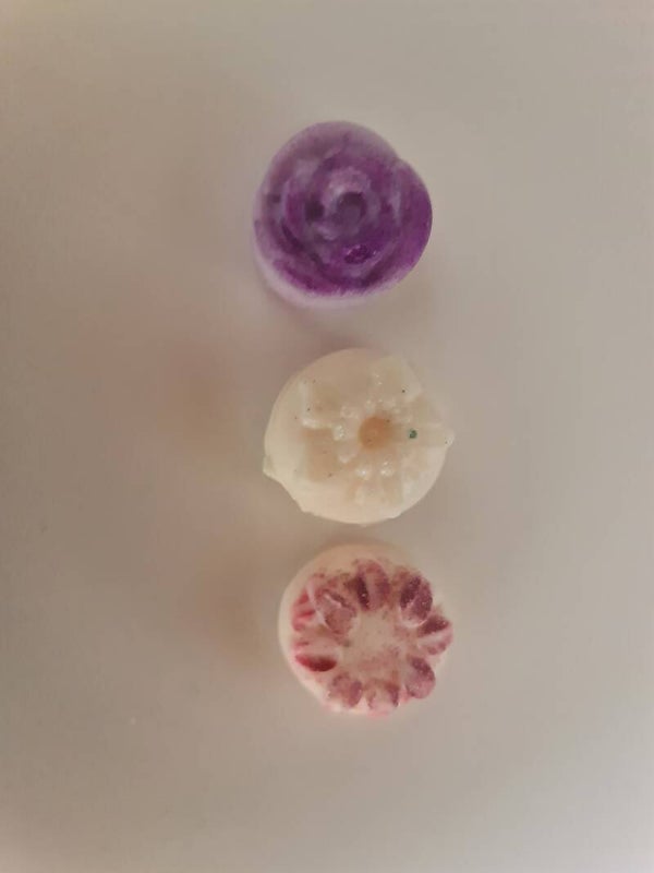 Flower wax melts