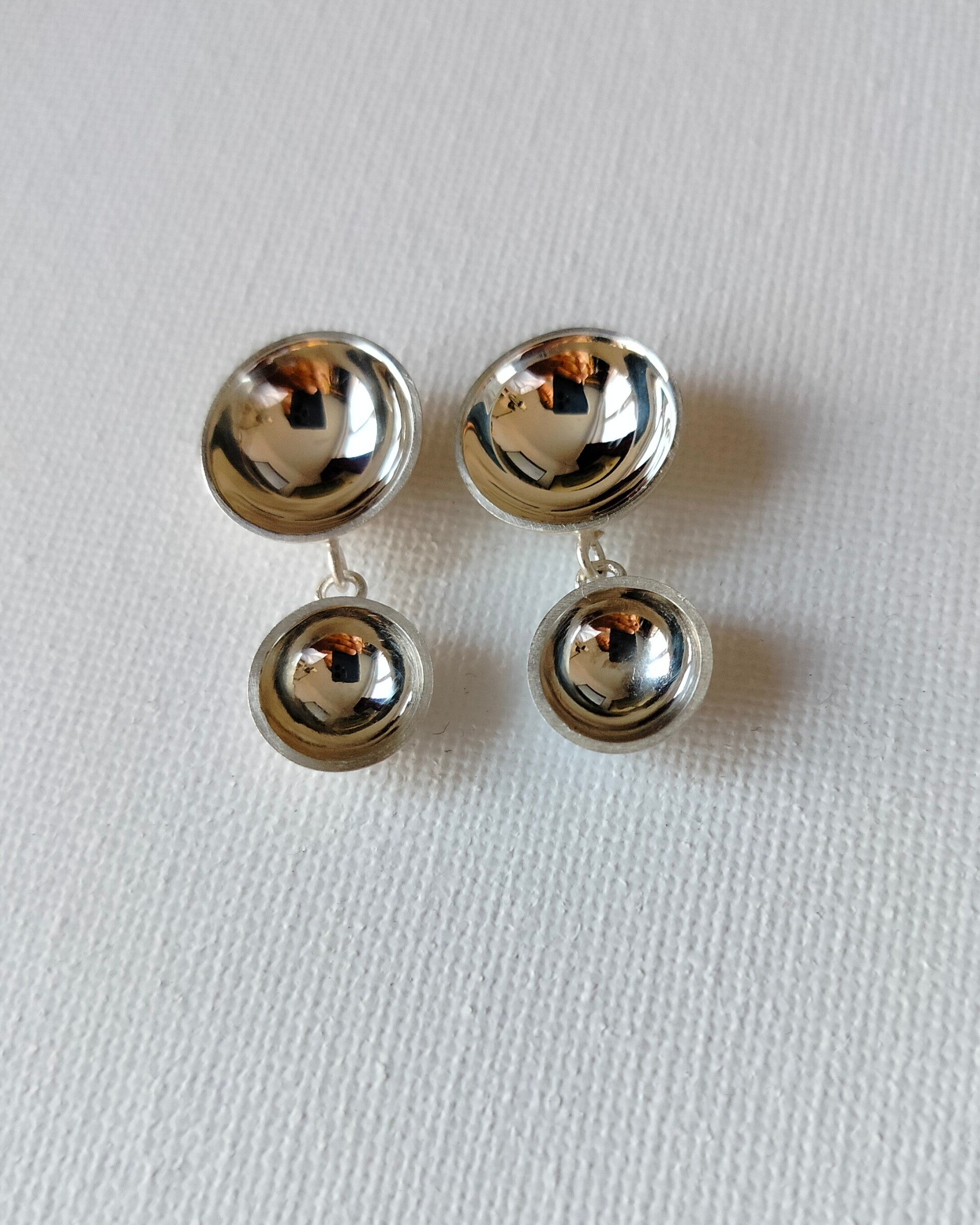 Held Light – Medium Drop Earrings