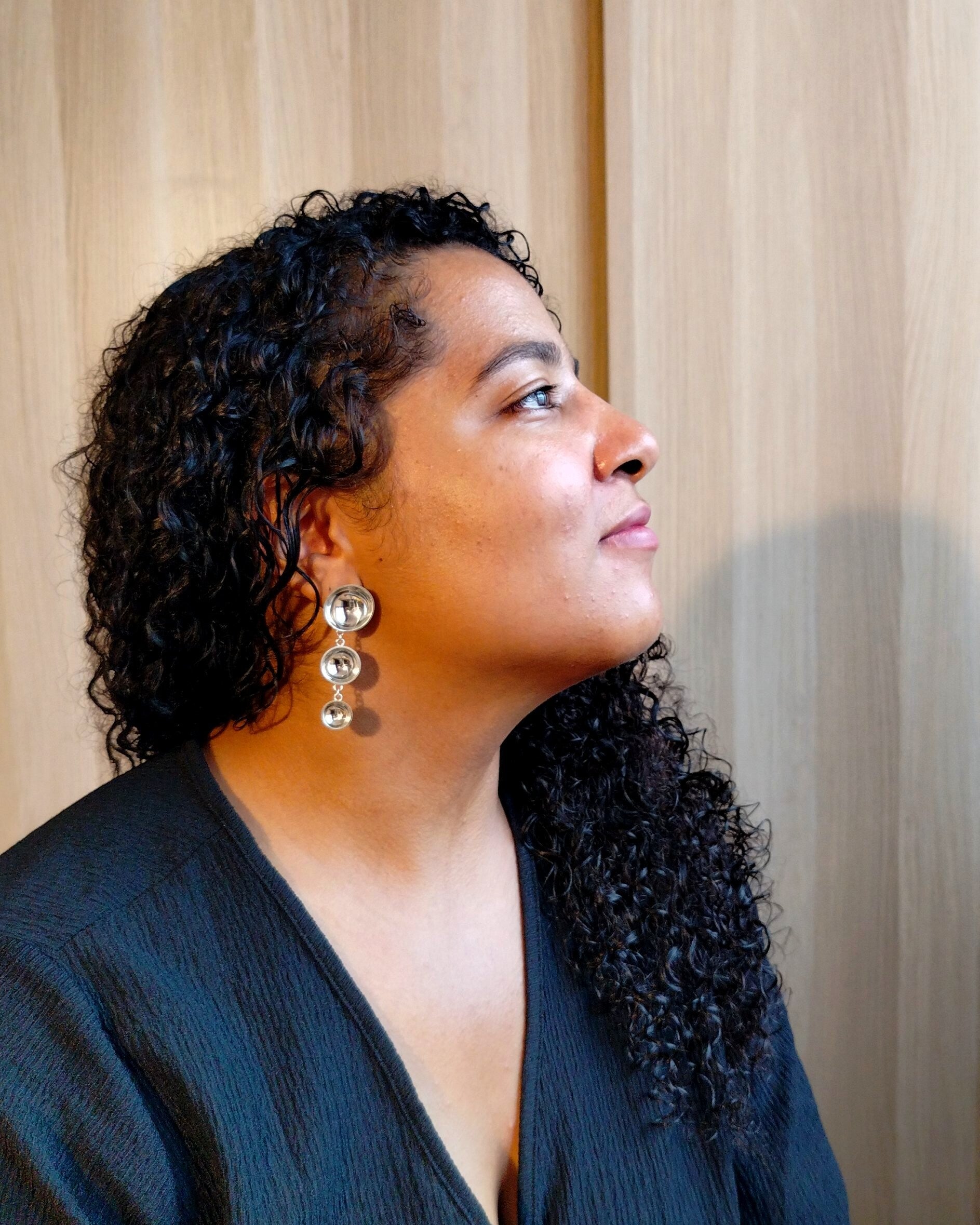 Held Light – Sculptural Drop Earrings