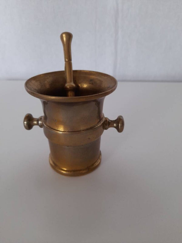 Mortier et pilon en bronze