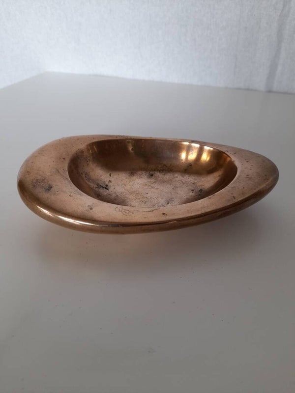 Monique Gerber Bronze vide poche