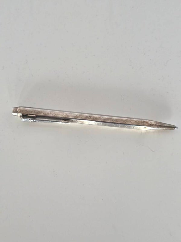 Stylo Caran d'Ache