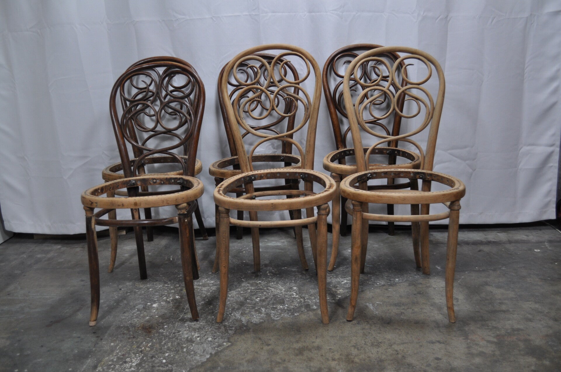 6 carcasses de chaises de bistrot Fischel