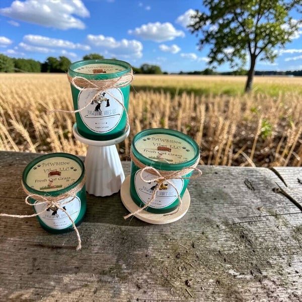 Candle - Fresh Cut Grass - 10oz.