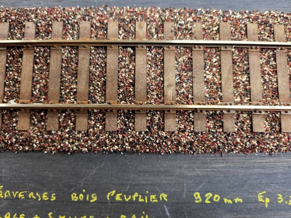 RAIL BOIS SCALE O C124