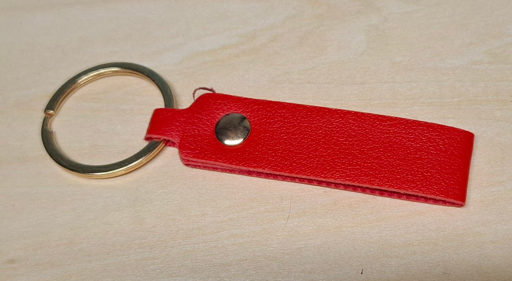 Avaimenperä HALPPIS vain 0,5 eur kpl 60x17x2 mm