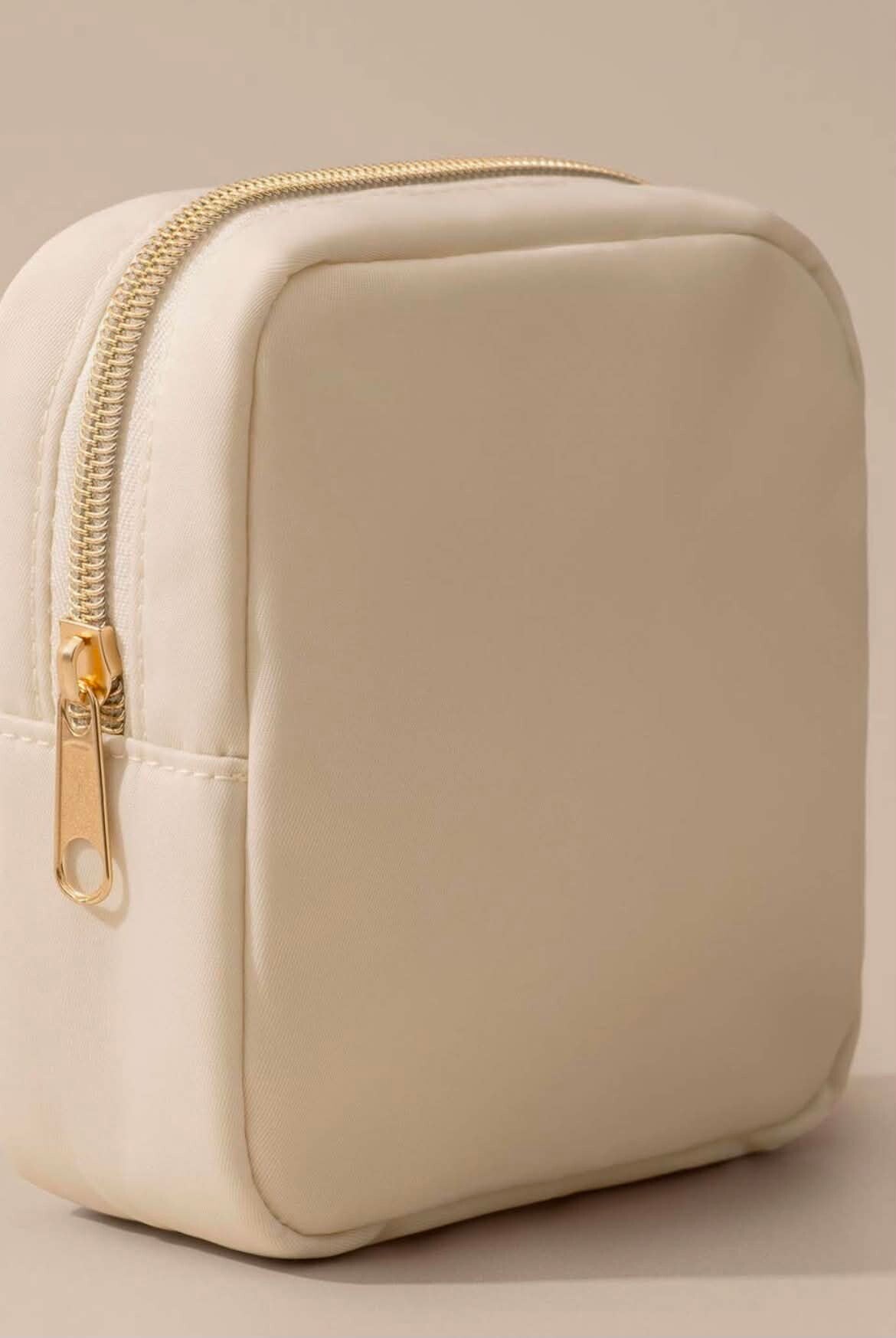 Le Lolo waterproof carrying pouch