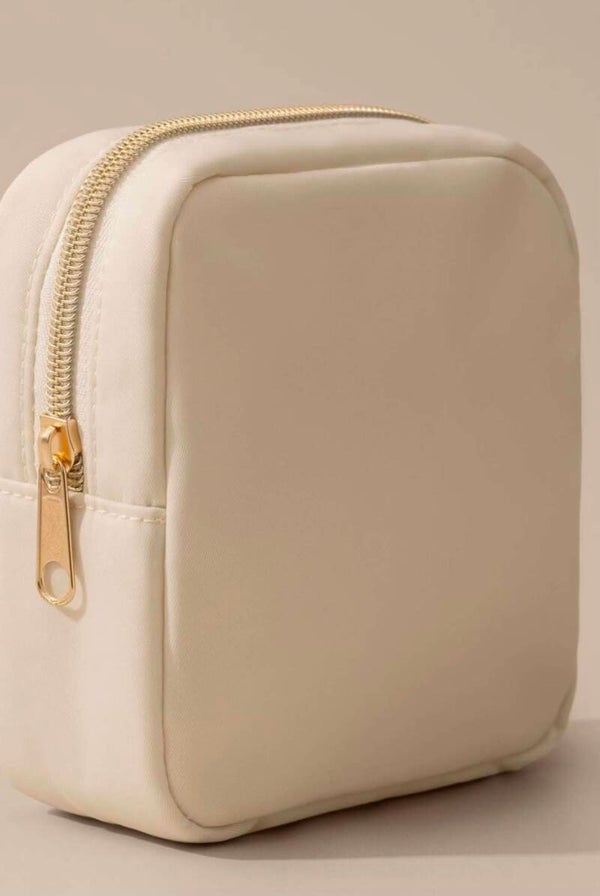 Le Lolo waterproof carrying pouch