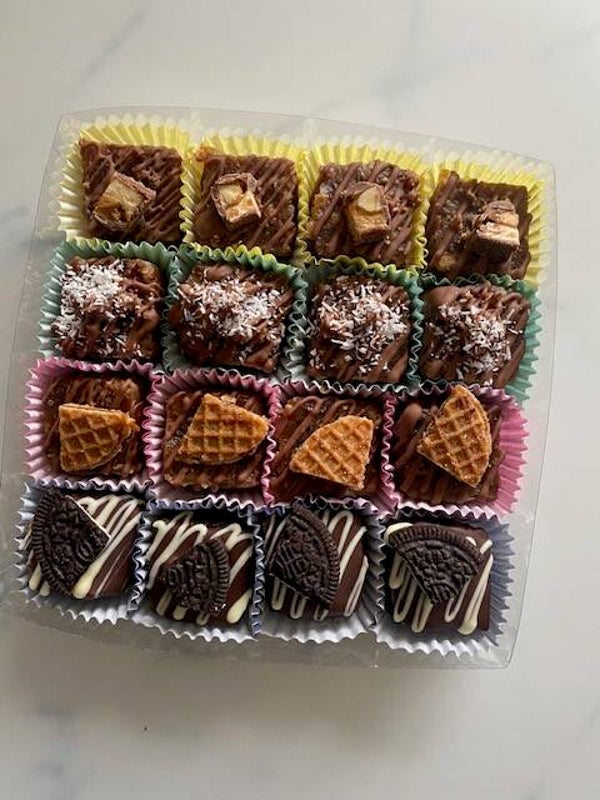Insta Box 8: DadelBite Box B